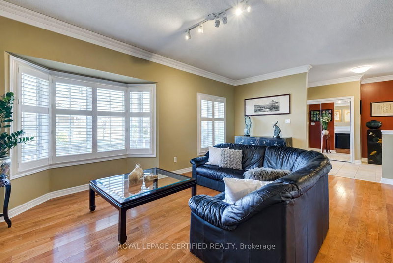 2 Orchard Park Brampton,ON L6R 1W5 — Photo 6