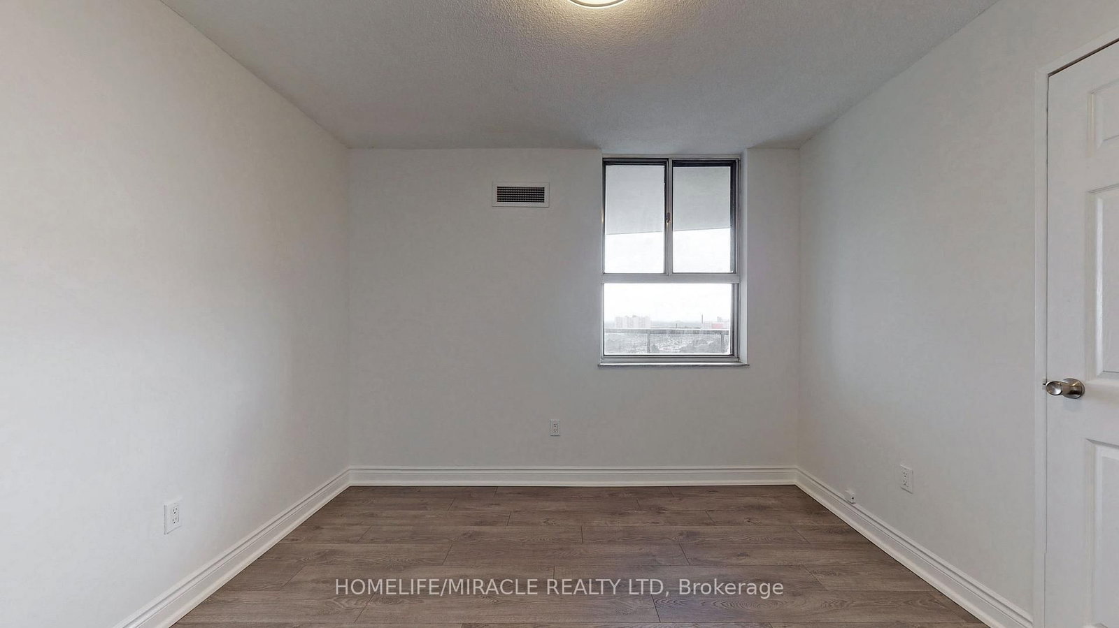 10 Tobermory Drive • #1206 • Toronto, ON photo 26