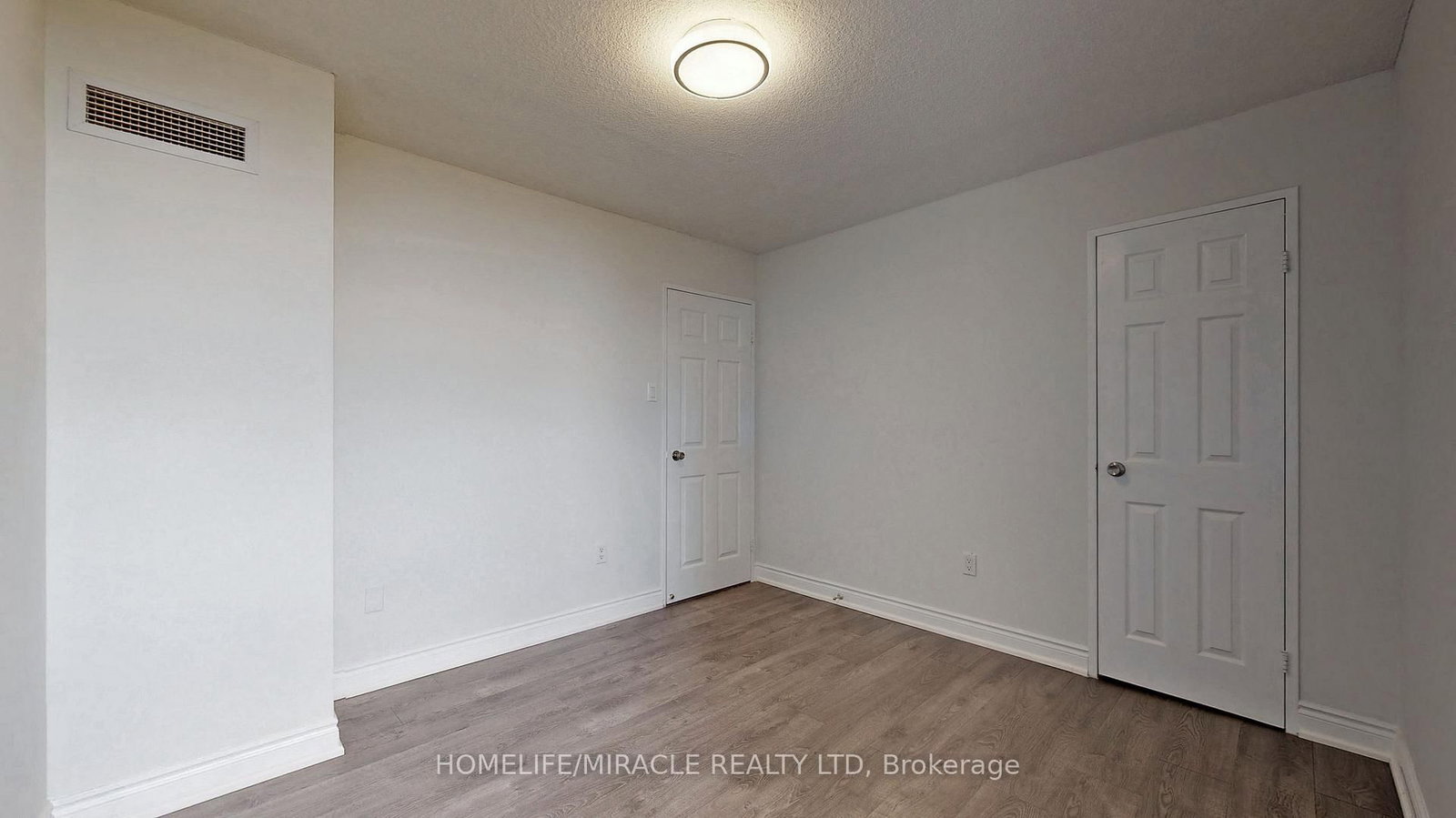 10 Tobermory Drive • #1206 • Toronto, ON photo 33