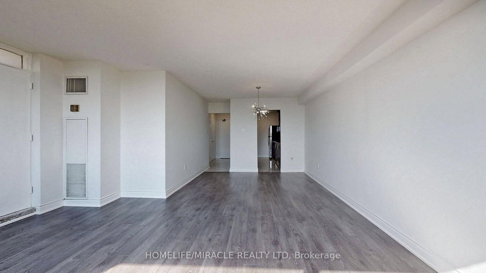 10 Tobermory Drive • #1206 • Toronto, ON photo 9