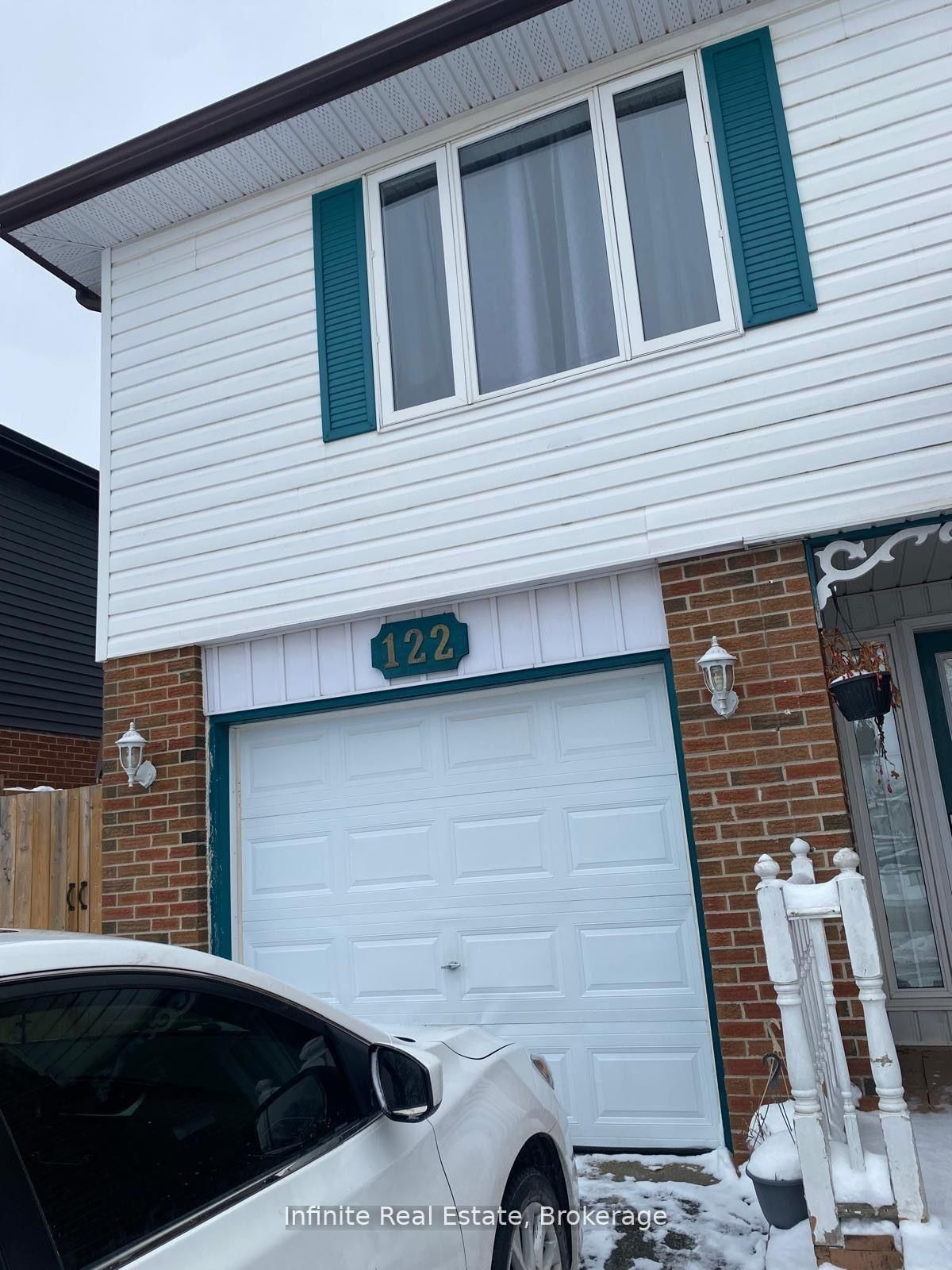 122 Parkview Drive • Orangeville, ON photo 2