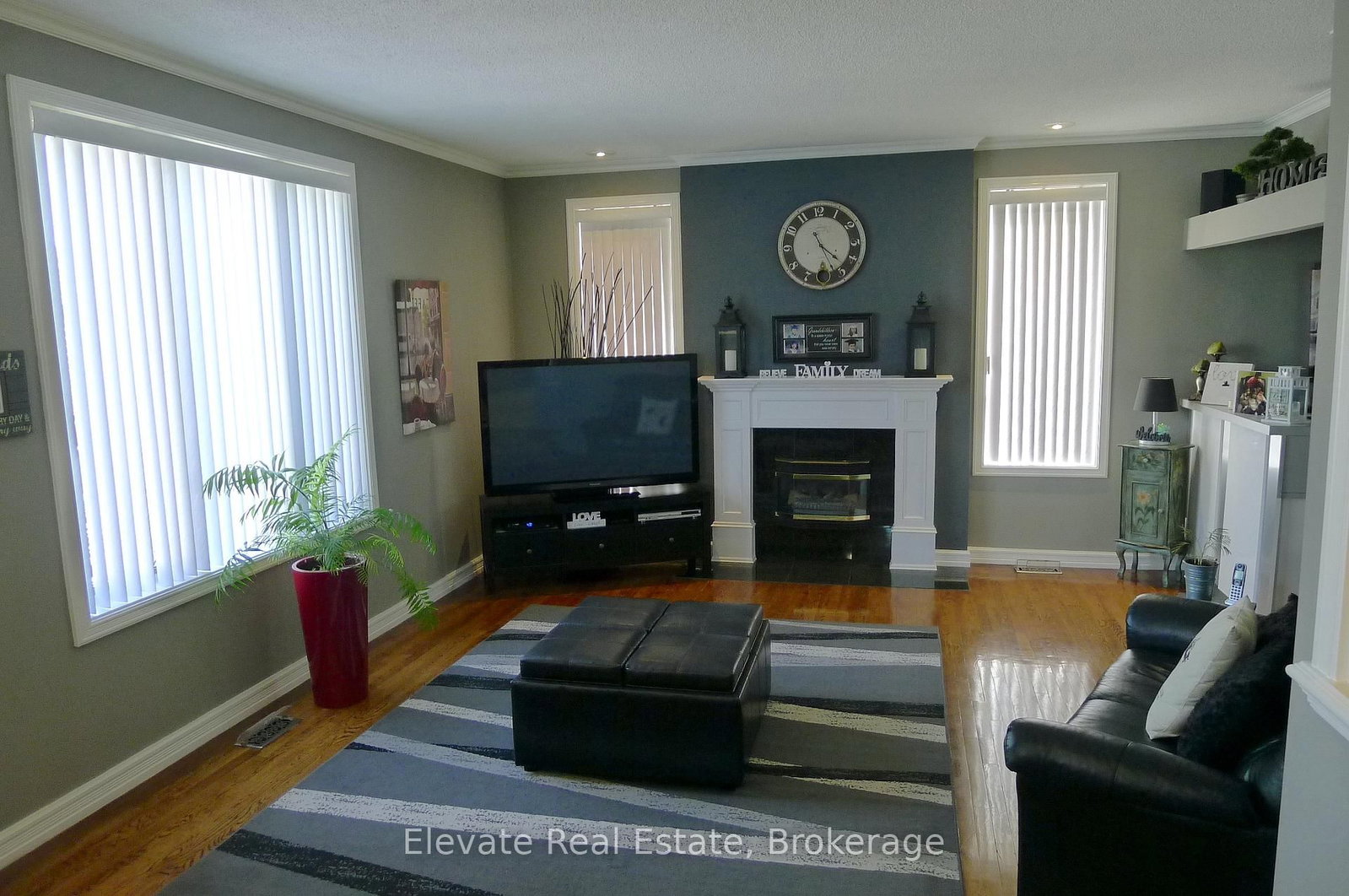 16 Fenton Way • Brampton, ON photo 9