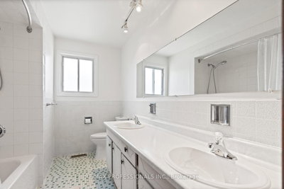 380 Targa Mississauga,ON L5A 1S5 — Photo 18