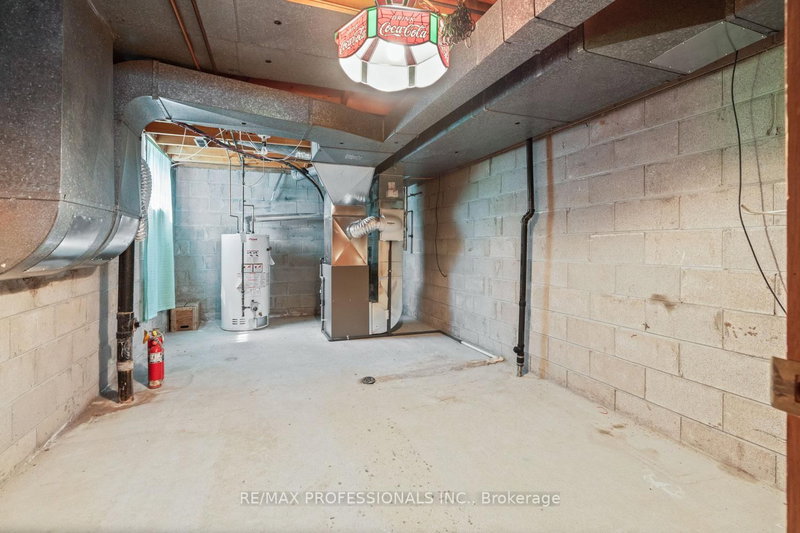 380 Targa Mississauga,ON L5A 1S5 — Photo 40