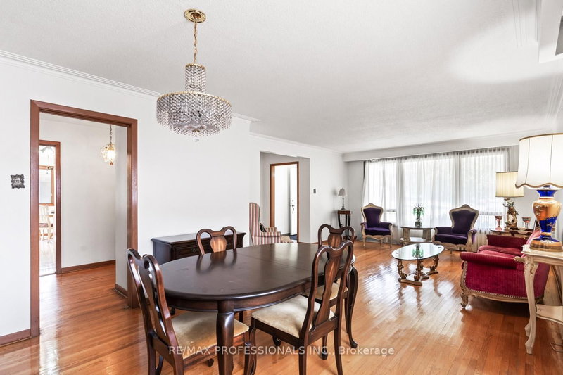380 Targa Mississauga,ON L5A 1S5 — Photo 5