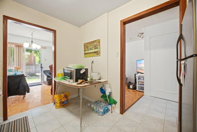 345 Meadows Mississauga,ON L4Z 1G5 — Photo 21