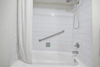 345 Meadows Mississauga,ON L4Z 1G5 — Photo 28