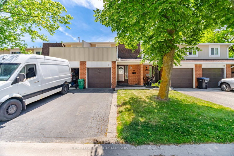345 Meadows Blvd photo 3