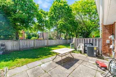 345 Meadows Mississauga,ON L4Z 1G5 — Photo 46