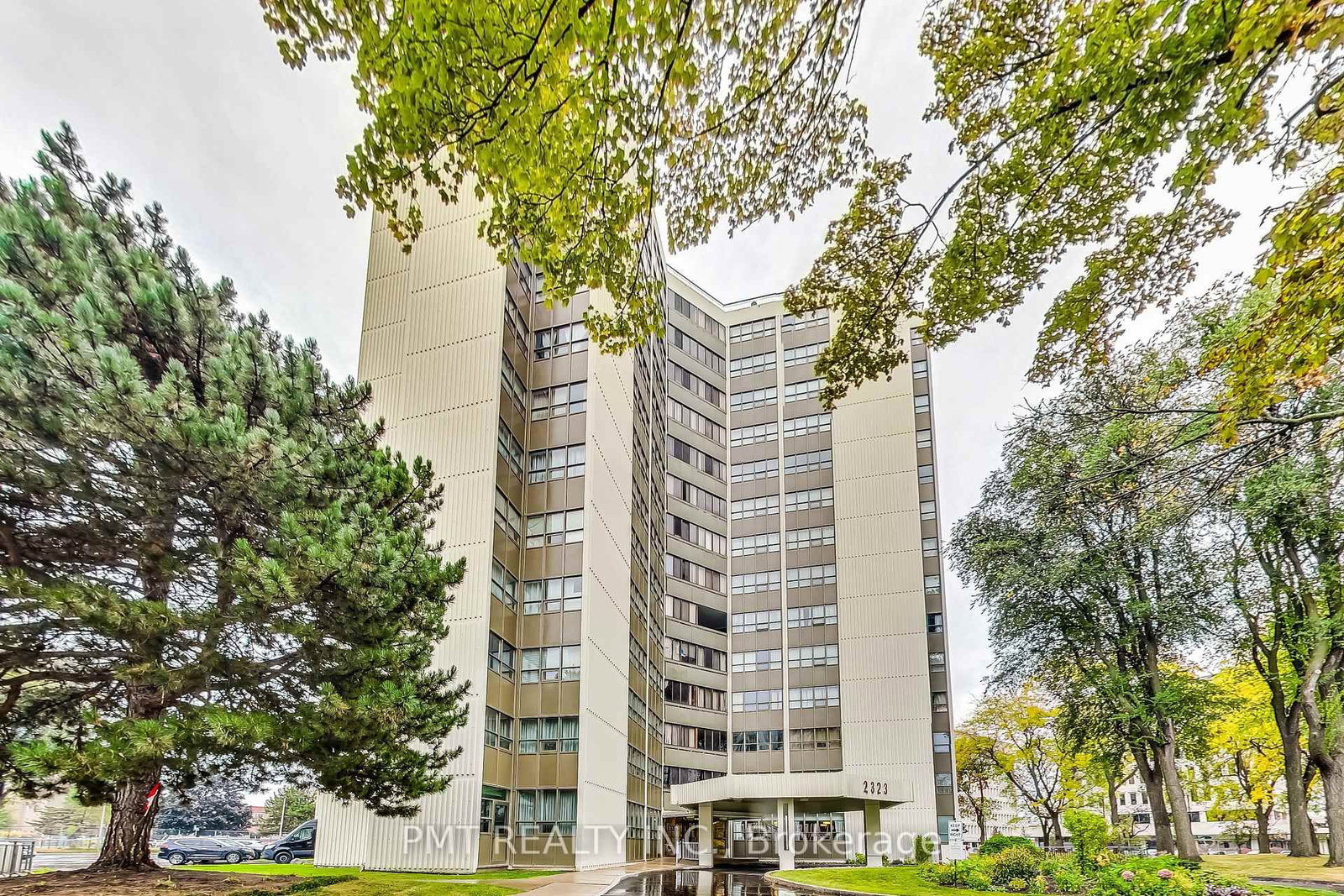 2323 Confederation Mississauga,ON L5B 1R6