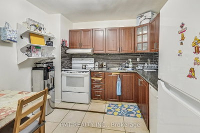 2323 Confederation Mississauga,ON L5B 1R6 — Photo 10