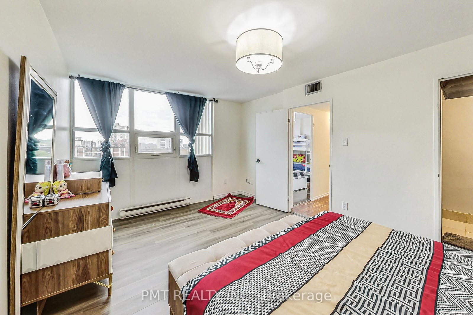 2323 Confederation Mississauga,ON L5B 1R6 — Photo 17