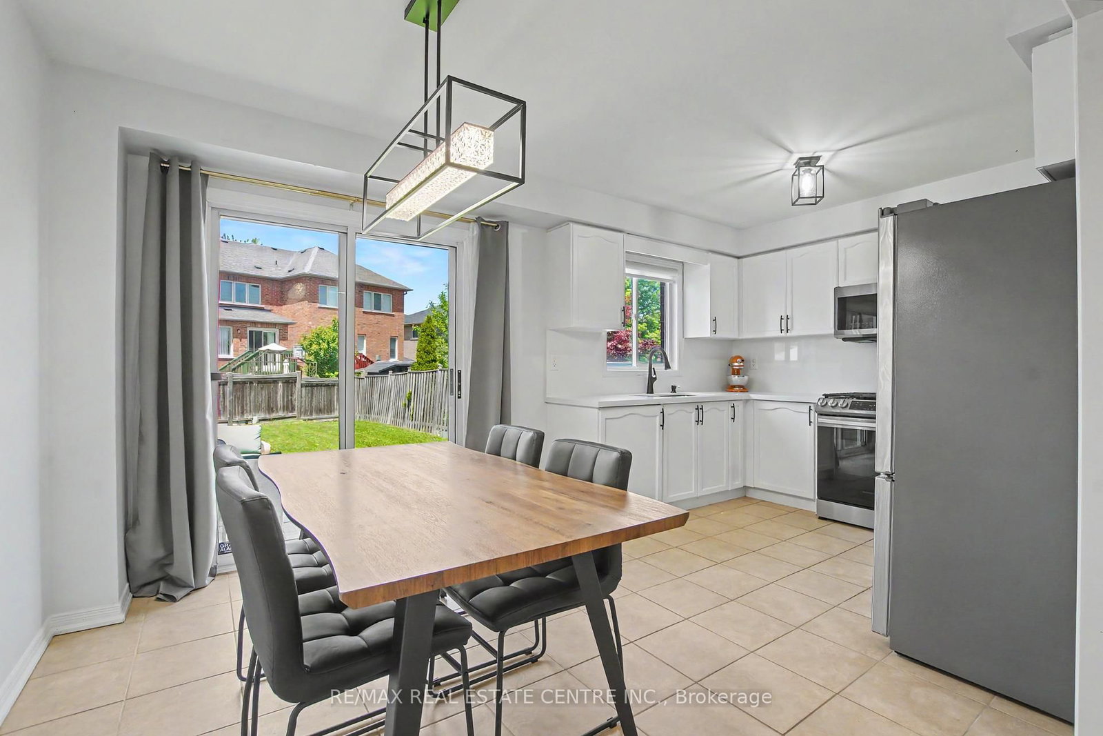 94 Timbertop Crescent • Brampton, ON photo 12
