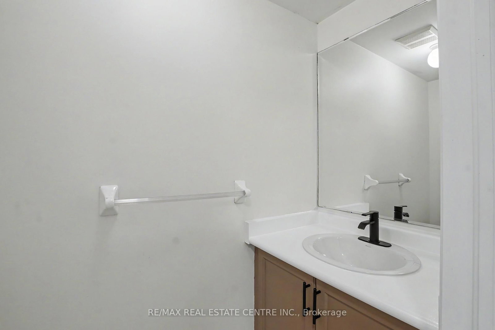 94 Timbertop Crescent • Brampton, ON photo 7