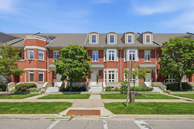 32 St Lawrence Drive