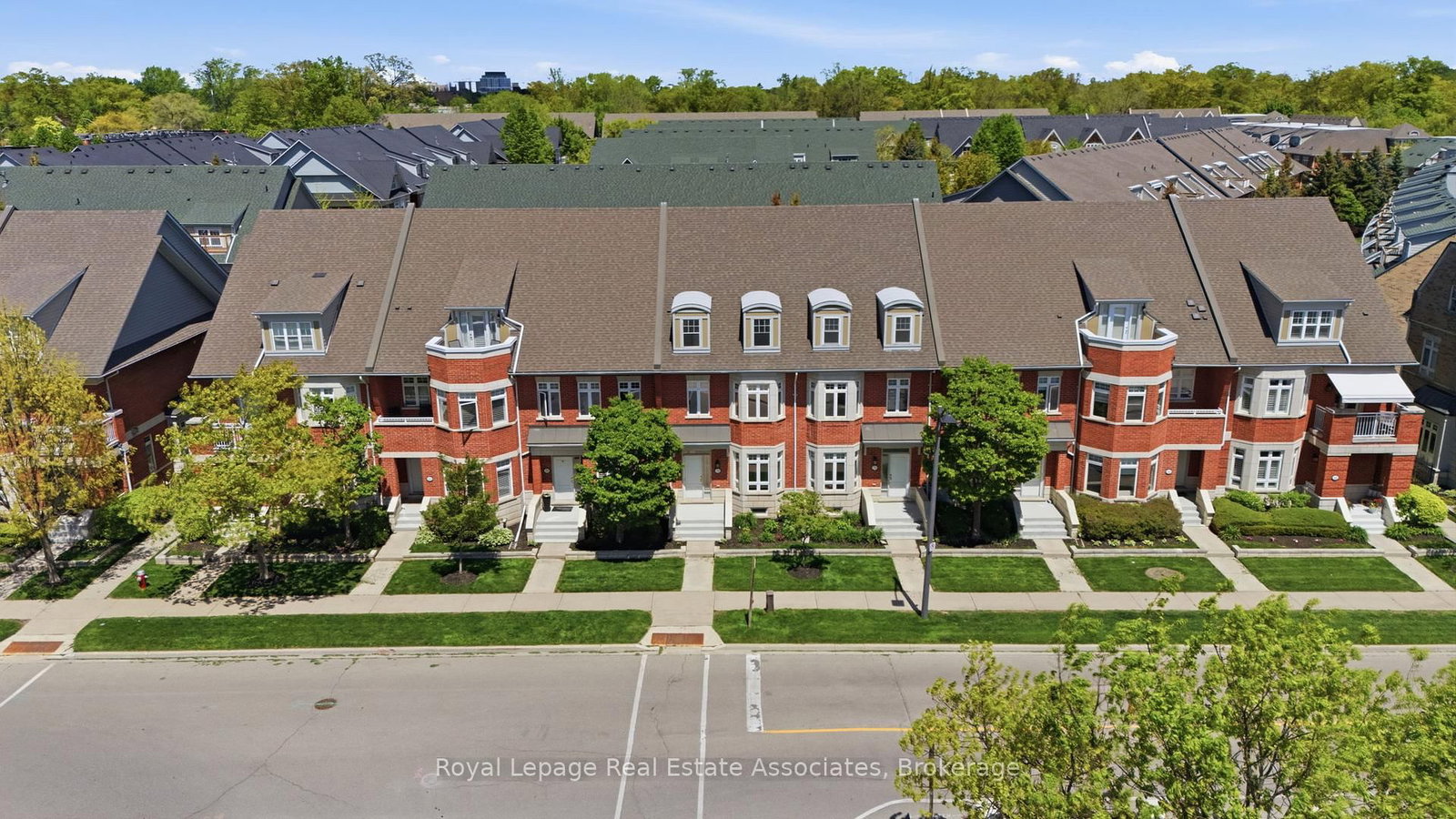 32 St Lawrence Drive • Mississauga, ON photo 46