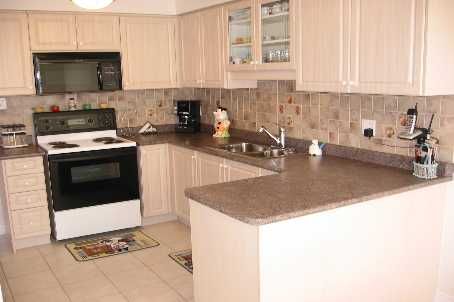 32 Pavin Cres, Caledon, L7E1W9 | Image 3