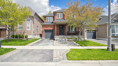 5-bed Detached House · 2440 Hollybrook Dr