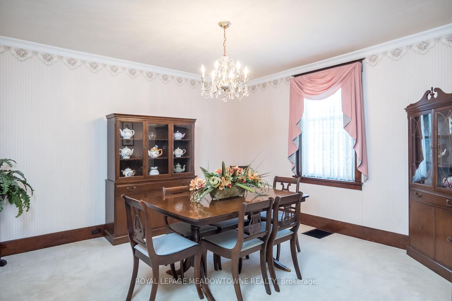 90 Thomas Street • Milton, ON photo 14