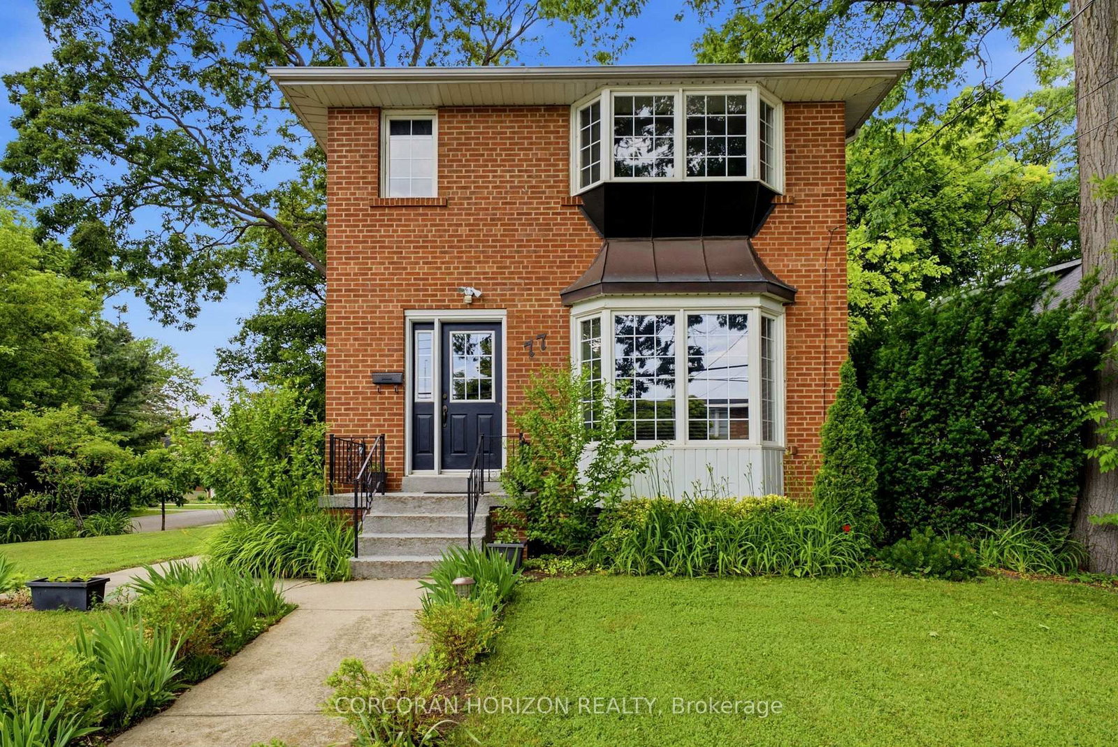 77 Mineola Road E • Mississauga, ON photo 2