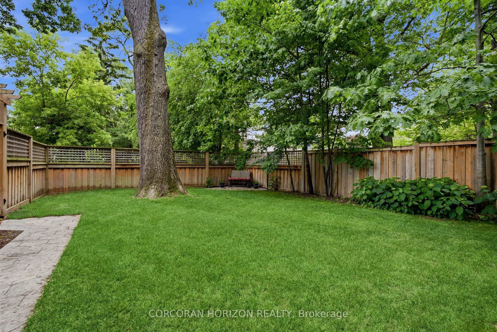 77 Mineola Road E • Mississauga, ON photo 37
