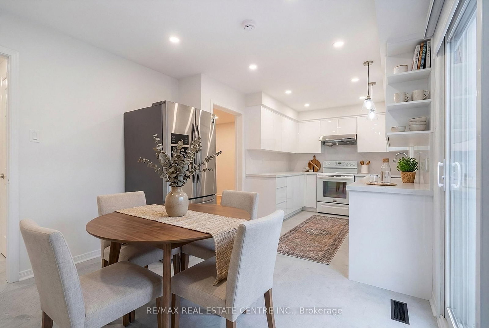 796 Buckingham Court • Mississauga, ON photo 11