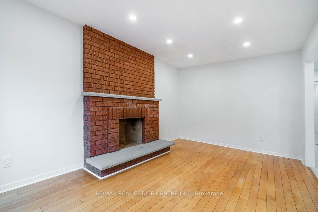 796 Buckingham Court • Mississauga, ON photo 22