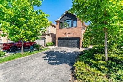 5-bed Detached House · 8 Safari Crt