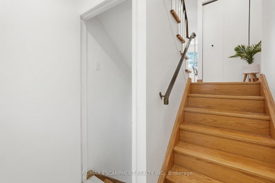 58 ONSLOW Court — photo 5