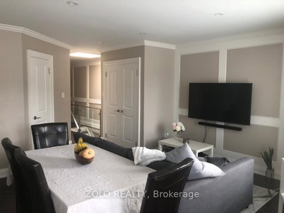 Unit 2 — 823 Lansdowne Avenue — photo 3