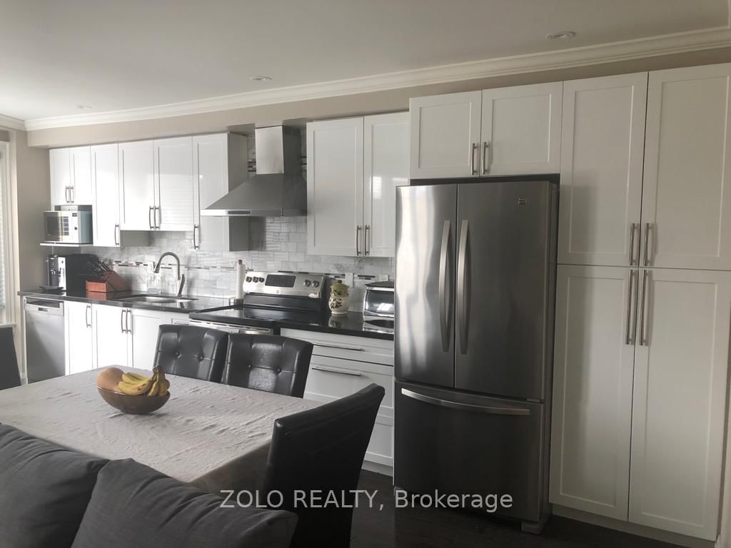 2 - 823 Lansdowne Avenue 5