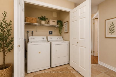 Unit 1008 — 3650 Kaneff Crescent — more photos