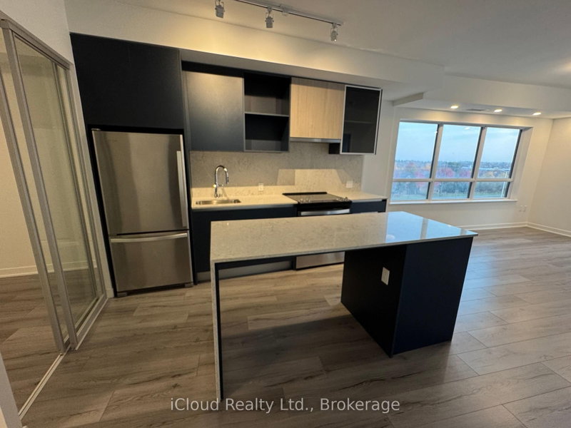 417 - 395 Dundas Street W