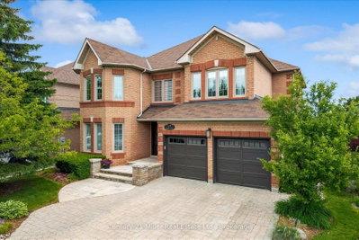 4-bed Detached House · 1539 Bayshire Dr