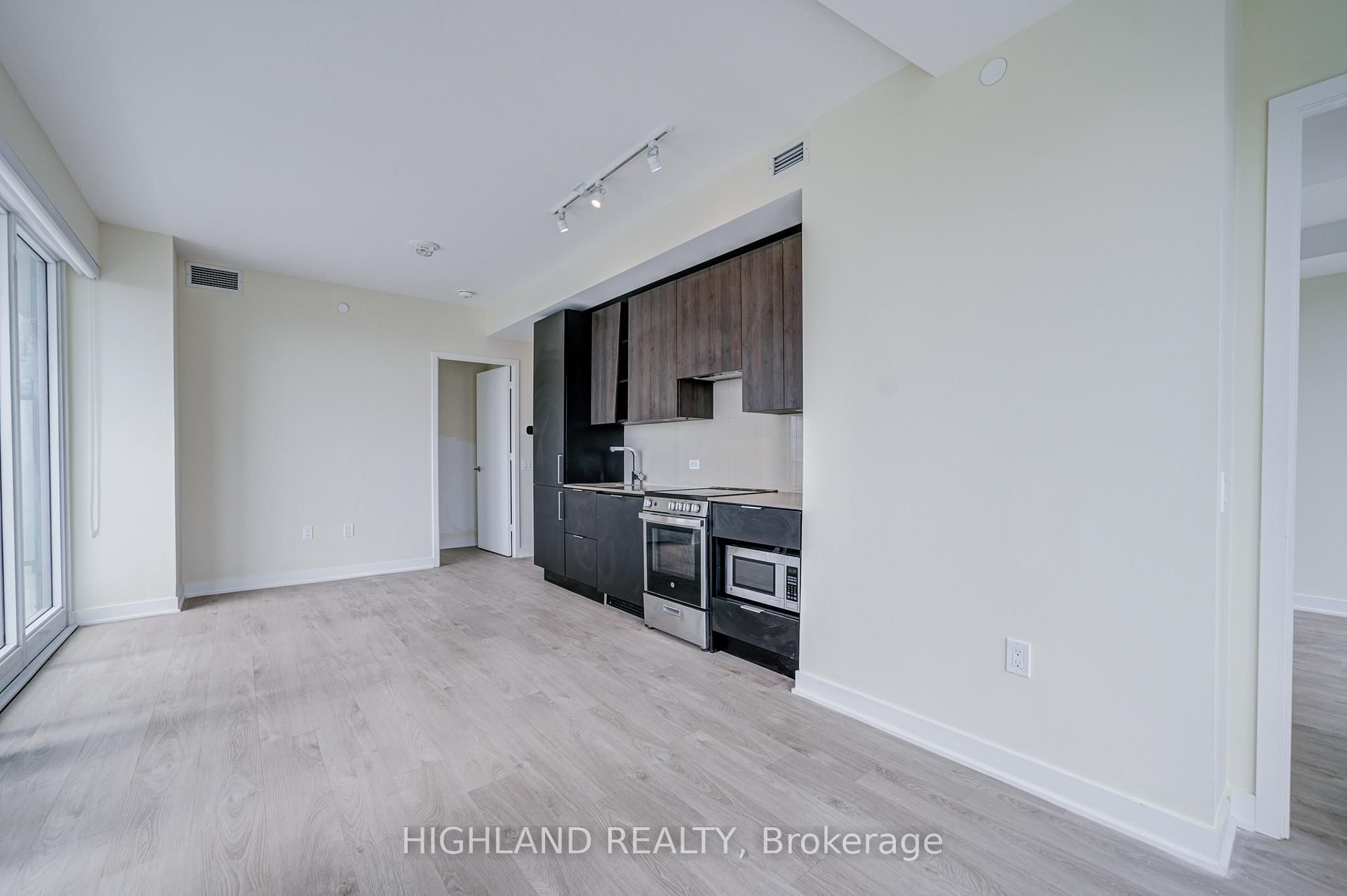 3900 Confederation Parkway, Unit 2003