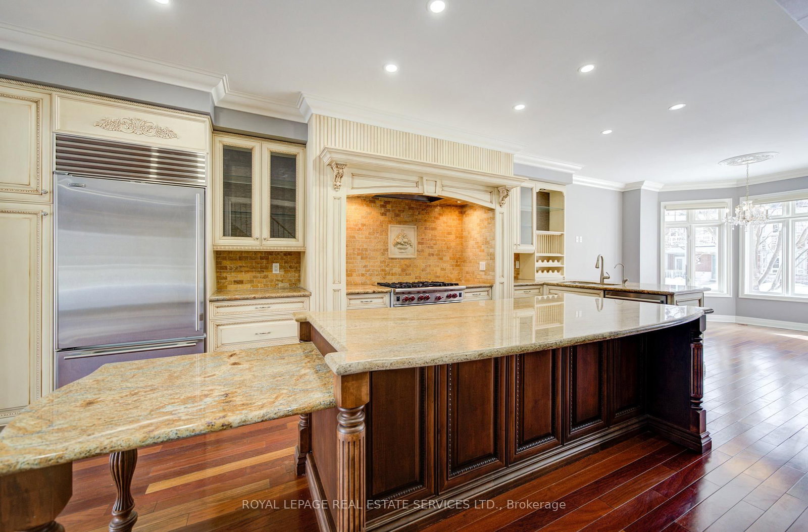 Listing Image 7
