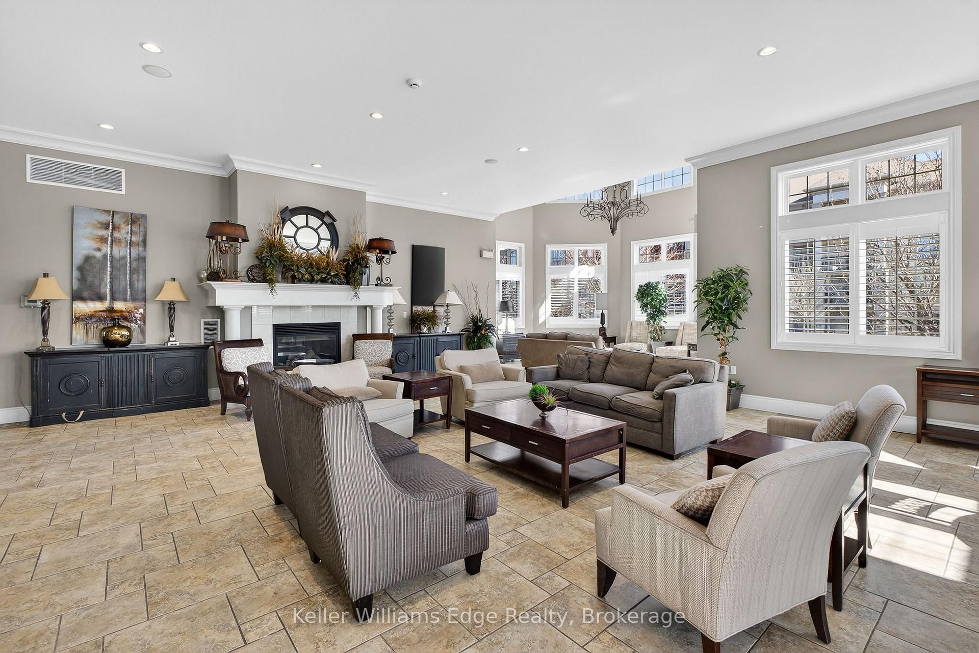1350 Main Street E, Unit 301