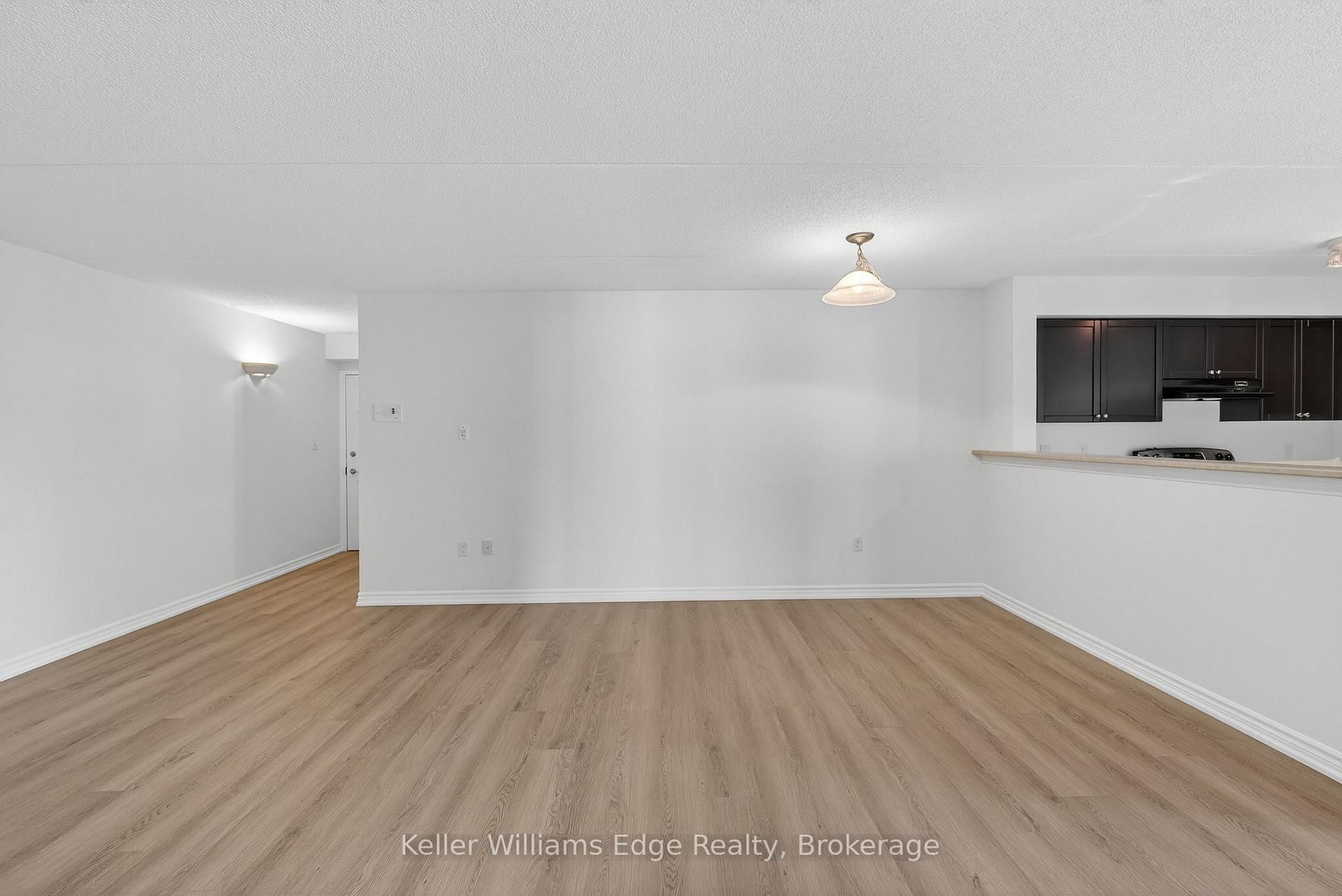 1350 Main Street E, Unit 301