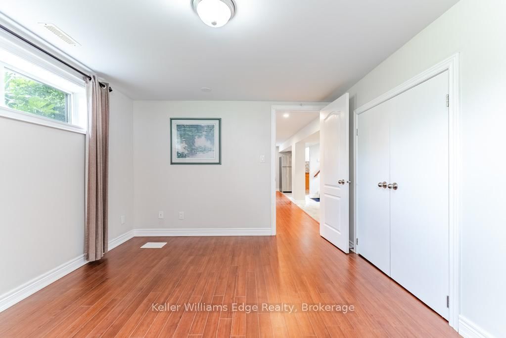 1025 Pinegrove Road • Oakville, ON photo 15
