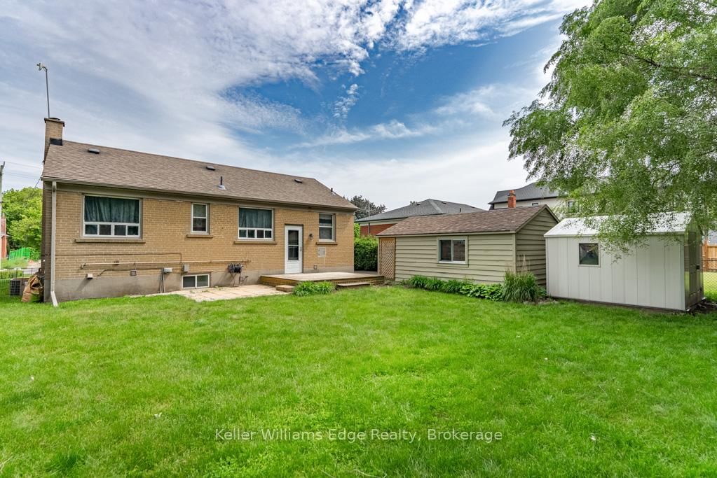 1025 Pinegrove Road • Oakville, ON photo 16