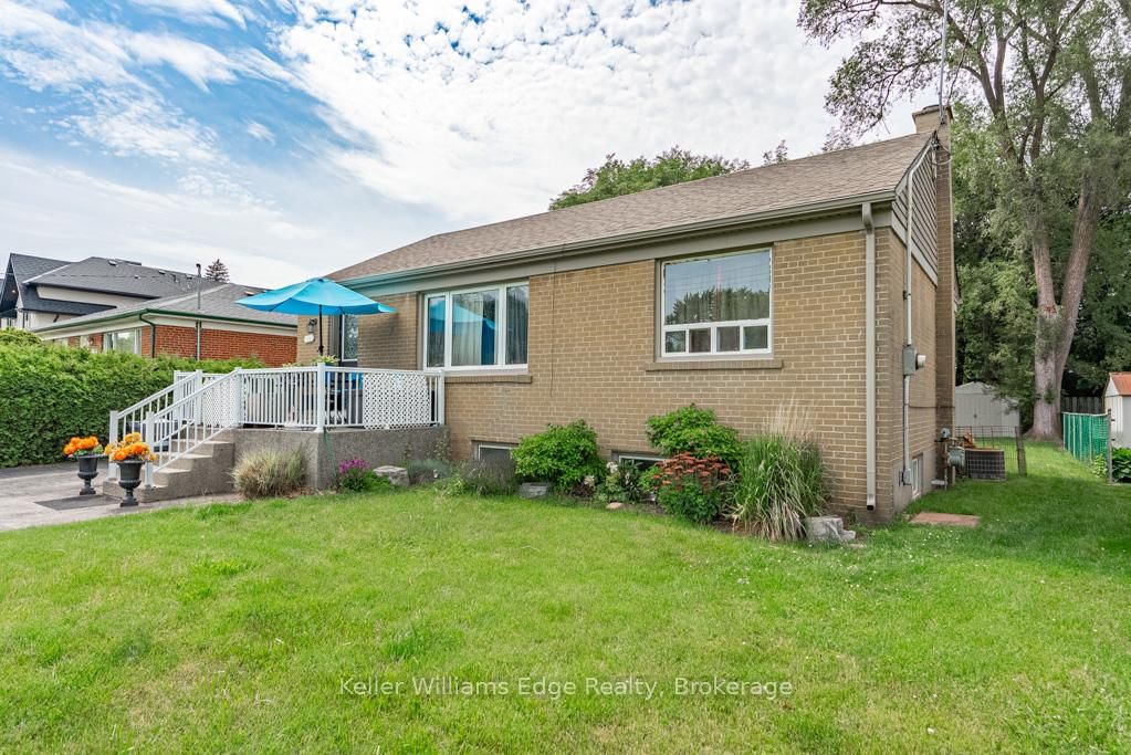 1025 Pinegrove Road • Oakville, ON photo 31
