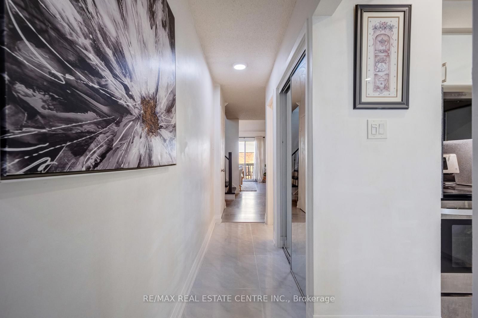 5020 Delaware Drive • #25 • Mississauga, ON photo 4