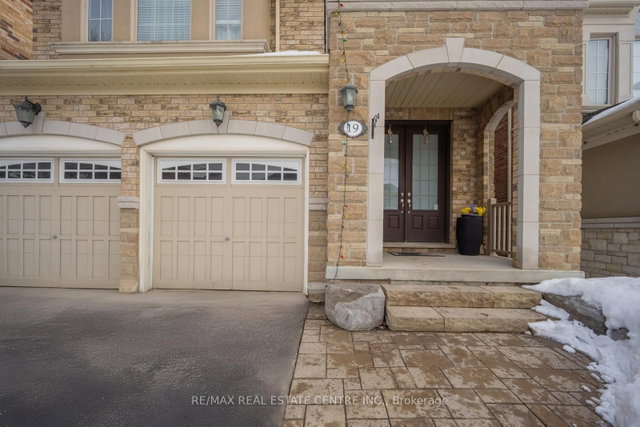 19 Mediterranean Crescent