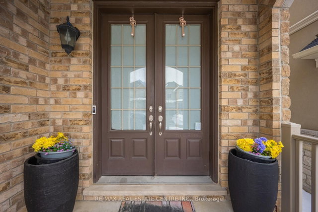 19 Mediterranean Crescent