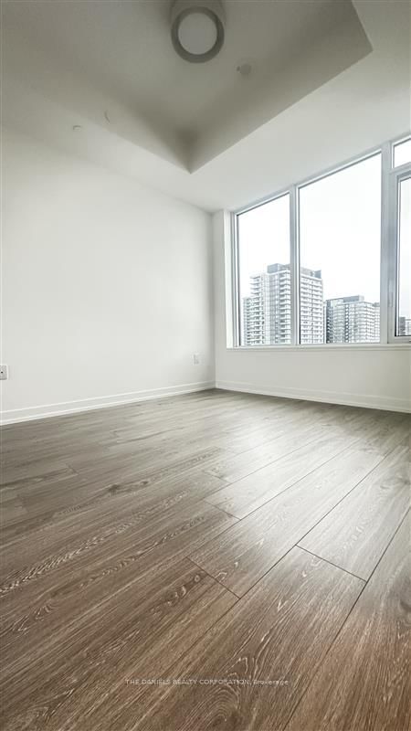 1518 - 2485 Eglinton Avenue W