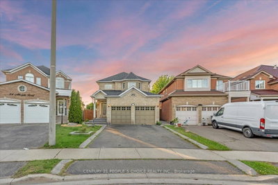 6-bed Detached House · 32 Albright Rd