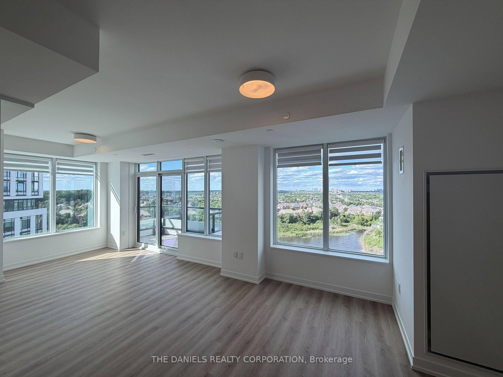 Condo for sale at 906-2485 Eglinton Avenue, Mississauga, Ontario, L5M 2T1 - Central Erin Mills - MLS: W13429500