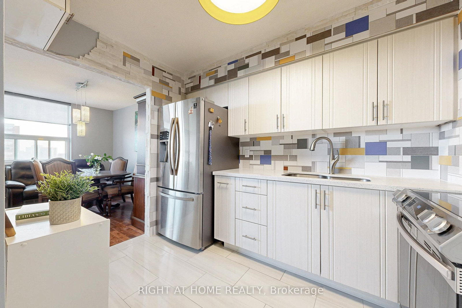 151 LaRose Avenue E • #907 • Toronto, ON photo 13