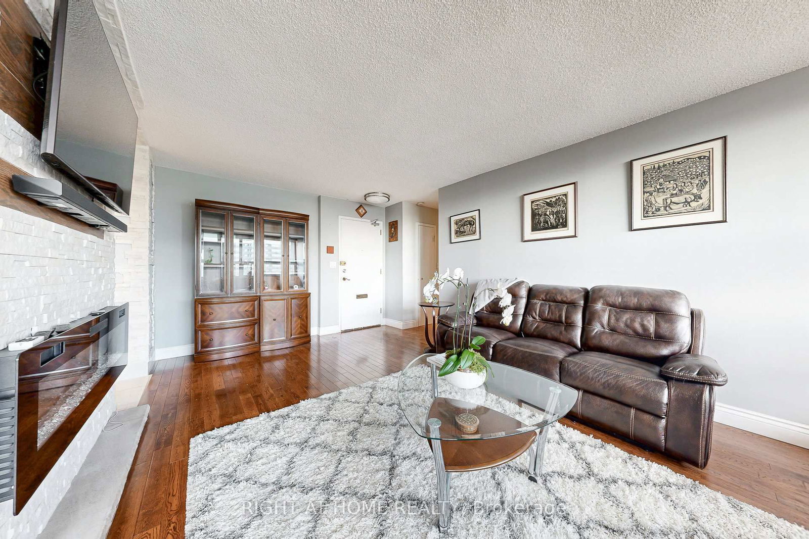 151 LaRose Avenue E • #907 • Toronto, ON photo 8