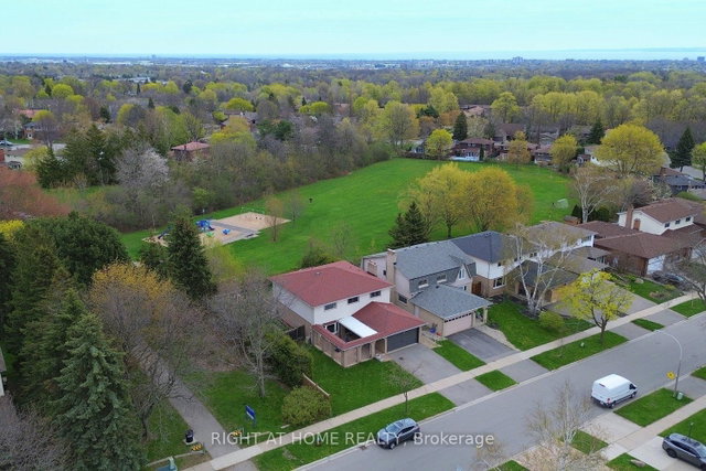 2451 Sinclair Circle
